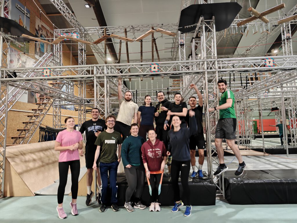 Jahresabschluss: Leichtathleitk im Ninja-Parkour